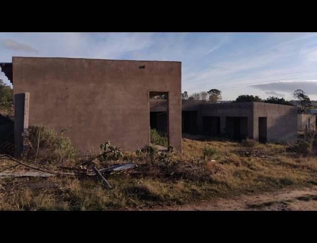 10 BEDROOM APARTMENT FOR SALE IN MTHATHA RURAL